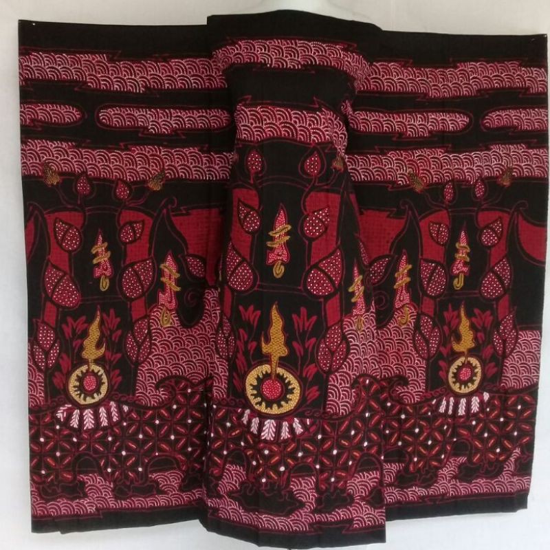 Batik Tulis Trunojoyo Merah